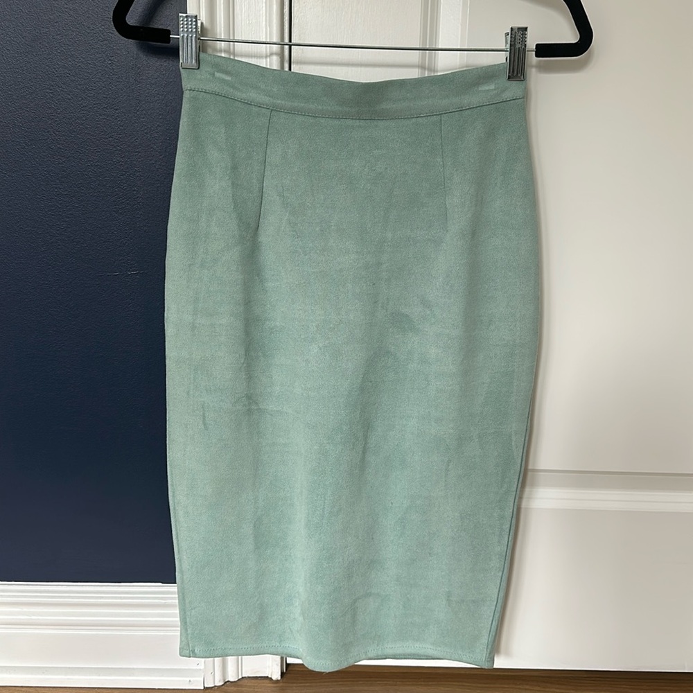 Missguided seafoam green faux suede pencil skirt